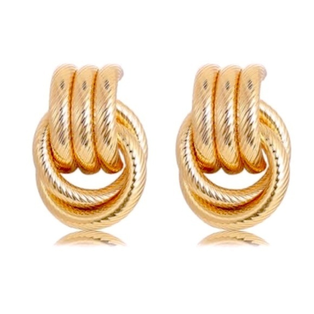 Anthropologie cable Gold Classy door knocker Minimalist earrings